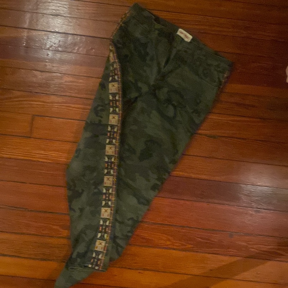 Driftwood camouflage jeans with embroidery down side of legs size 29 waist